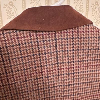 Lot of Women’s Petite Clothing including brands such as Talbots & Orvis