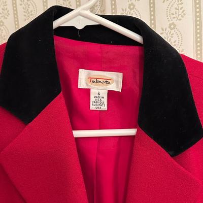 Lot of Women’s Petite Clothing including brands such as Talbots & Orvis