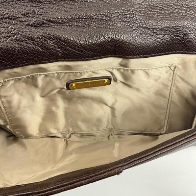 559 MICHAEL KORS Brown Leather Clutch