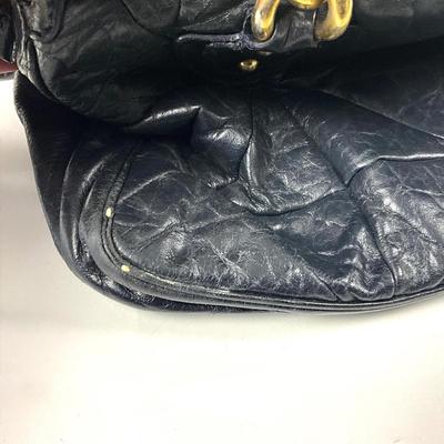 561 MARC JACOBS Black Leather Gold Tone Shoulder Bag