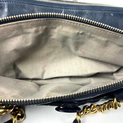 561 MARC JACOBS Black Leather Gold Tone Shoulder Bag