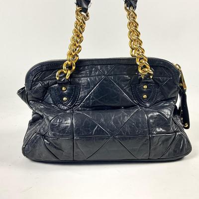 561 MARC JACOBS Black Leather Gold Tone Shoulder Bag