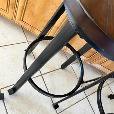 Lot 108 4 barstools - Rustic Style