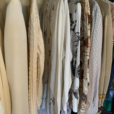 Large Lot of WOMENS Light colored Clothing sizes Small thru PM
