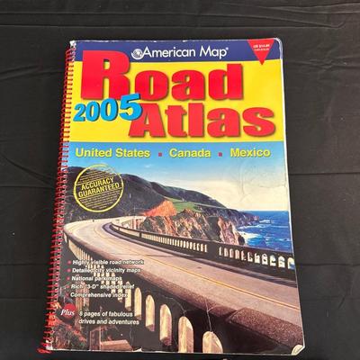 Lot of Vintage Maps & Trip Souvenirs