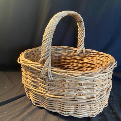 Baskets and More (D-BM)