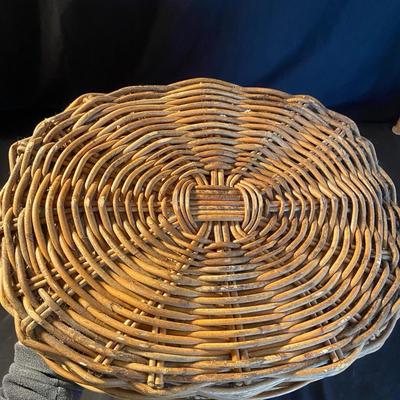 Baskets and More (D-BM)