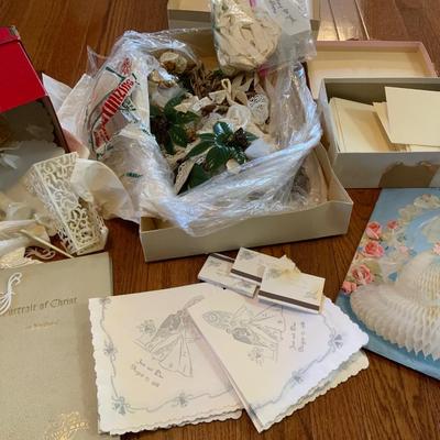 Lot of 1968 Wedding items including A Dove Wedding Cake topper