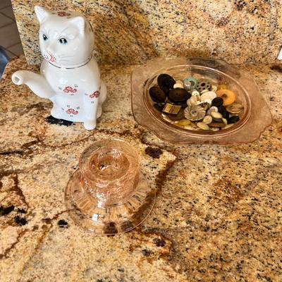 Lot 114 Rose colored glass bowl with buttons and cat teapot
