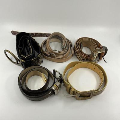 570 Assortment of LEATHERROCK Belts