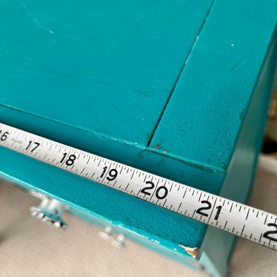 Lot 126 small green 3-drawer cabinet