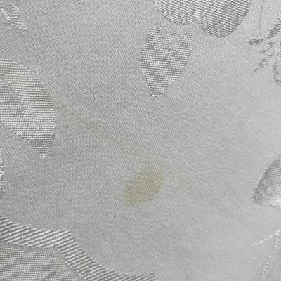 Lot 130 1 vintage square tablecloth, 1 large white tablecloth, 1 small runner