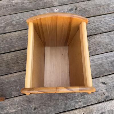Wooden Pedestal Side Table and Magazine Rack (B3-DZ)