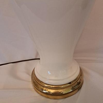 Lot of Temple Jar-Style Ceramic Table Lamps (BD-SD)