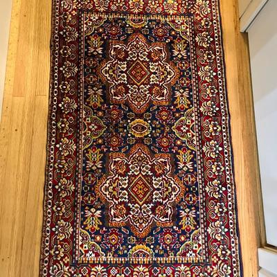 44”x25” Turkish area rug