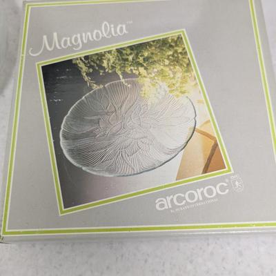 Magnolia Arcoroc Dessert Plates & Cups (HW)