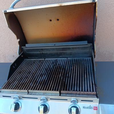 VERY NICE COMMERCIAL TRU INFRARED CHAR-BROIL PROPANE GRILL W/SIDE BURNER