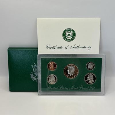 LOT249: 2016 US Mint Presidential $1 Coin Proof Set, 1996 US Mint Uncirculated Coin Set, Us MInt Proof Set 1998