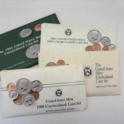 LOT 265: US MInt Uncirculated Coin Sets 1993, 1988, 1992, & 1989