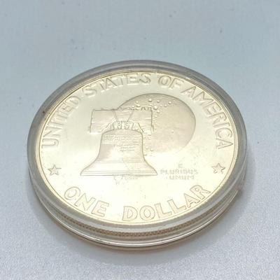 LOT 280j2: US Mint Silver Bicentennial 1776 - 1976 Eisenhower Dollar and Washington Quarter Coins, The Mini Sterling Silver Coin and...
