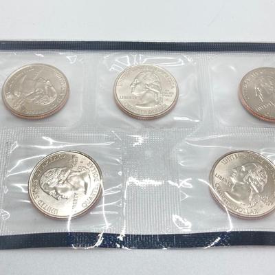 LOT 280j2: US Mint Silver Bicentennial 1776 - 1976 Eisenhower Dollar and Washington Quarter Coins, The Mini Sterling Silver Coin and...