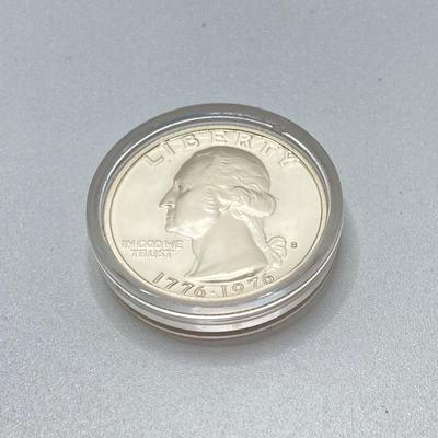 LOT 280j2: US Mint Silver Bicentennial 1776 - 1976 Eisenhower Dollar and Washington Quarter Coins, The Mini Sterling Silver Coin and...