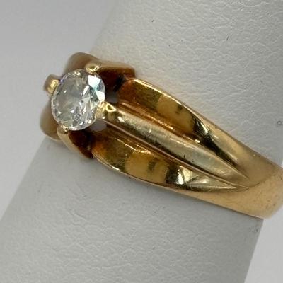 LOT 301: 14 K Gold Diamond Solitary Ring - 35 gtw, sz5