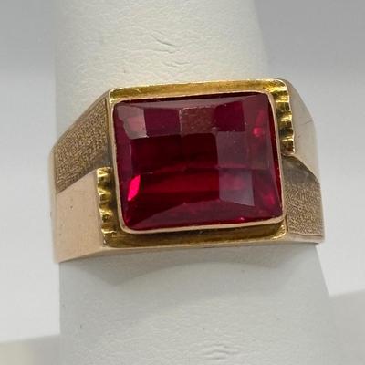 LOT 302: Checkerboard Cut Lab Created Ruby Ring Set in 18k Gold (Tested) 5 gtw