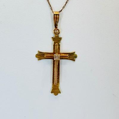 LOT 312: Vintage 14k Gold 22" Long Chain with Diamond Chip Cross Pendant 2.2 gtw
