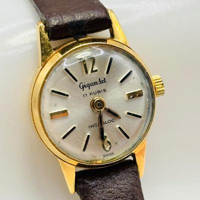 LOT 322: Vintage Gigandet 17 Rubis Incabloc 18k Gold Watch