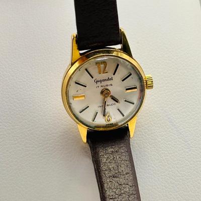 LOT 322: Vintage Gigandet 17 Rubis Incabloc 18k Gold Watch