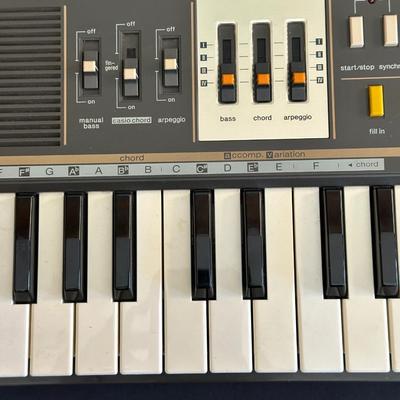 Casio Casiotone MT-68 Portable Electonic Keyboard Synthesizer