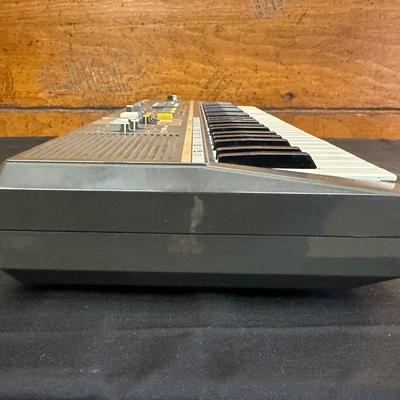 Casio Casiotone MT-68 Portable Electonic Keyboard Synthesizer