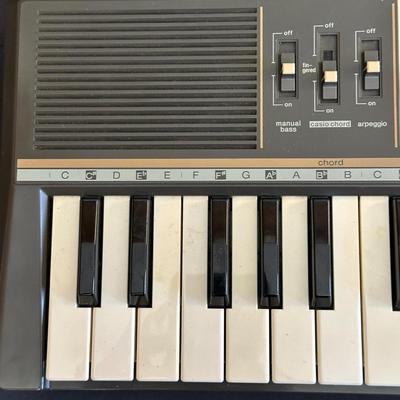 Casio Casiotone MT-68 Portable Electonic Keyboard Synthesizer