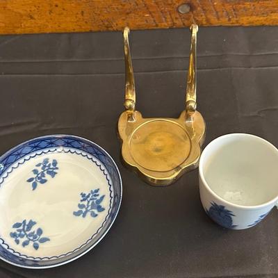 Lot of Blue Patterend Tea Sets