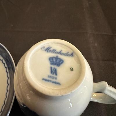 Lot of Blue Patterend Tea Sets