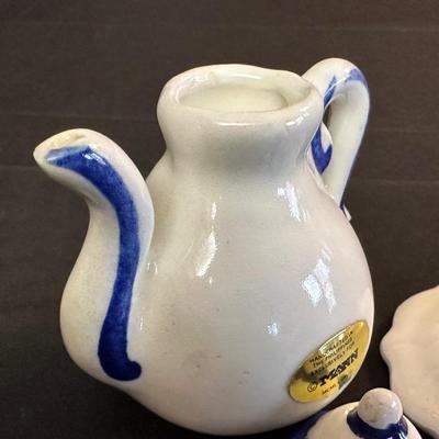 Lot of Blue Patterend Tea Sets