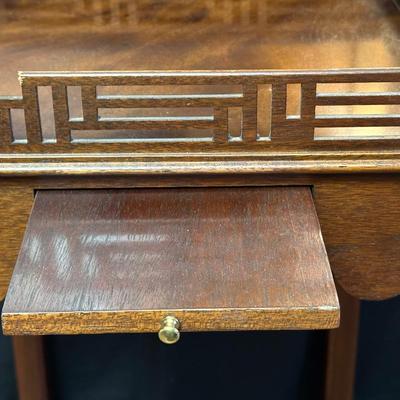 Baker Furniture “Historic Charleston Reproductions” Side Table