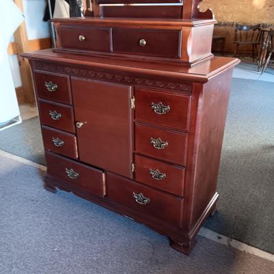 STANLEY FURNITURE 2 PIECE CHEST WITH ADJUSTABLE MIRROR