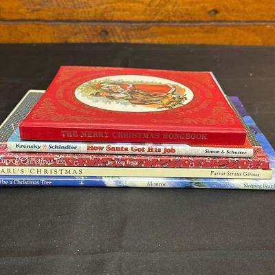 Lot of Vintage Children’s Christmas Books