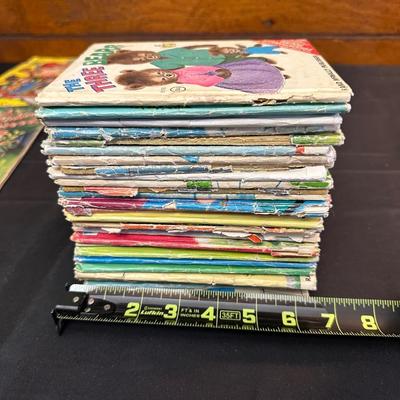Lot of Vintage Children’s Paperback Books