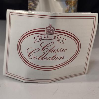 Sadler 'Robin Hood' English Porcelain Teapot