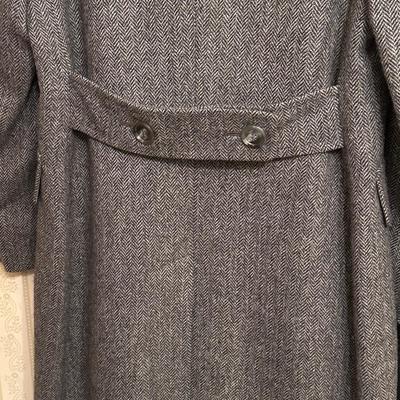 Two Women’s Vintage Coats Petite Wool