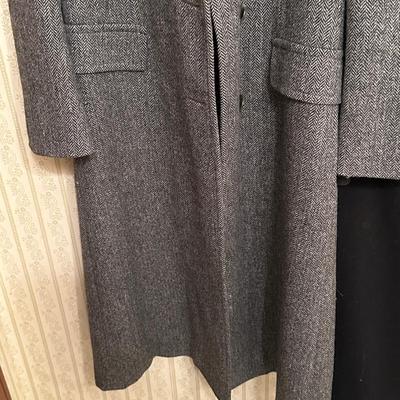 Two Women’s Vintage Coats Petite Wool