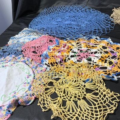 Lot of Vintage Lace doilies.