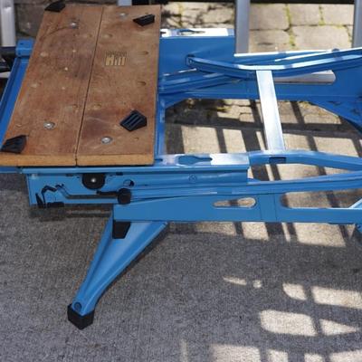 HEAVY DUTY FOLD UP WORK TABLE.