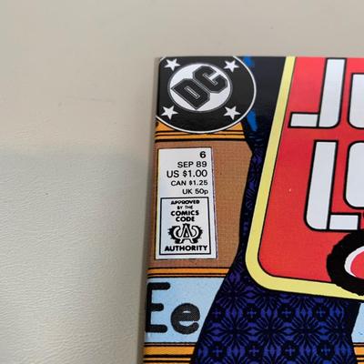 LOT 252 B: Marvel Comics 1991 "Weapon X" Vol. 1 #81, Baseball's Greatest Heroes 1991 "Mickey Mantle" Vol. 1 #1,...