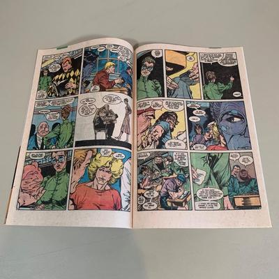 LOT 252 B: Marvel Comics 1991 "Weapon X" Vol. 1 #81, Baseball's Greatest Heroes 1991 "Mickey Mantle" Vol. 1 #1,...