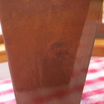 GROUPING OF THREE POTS FOR PLANTS AND ONE ARTIFICIAL FERN