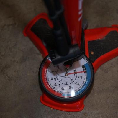 BON TRAGER BIKE PUMP